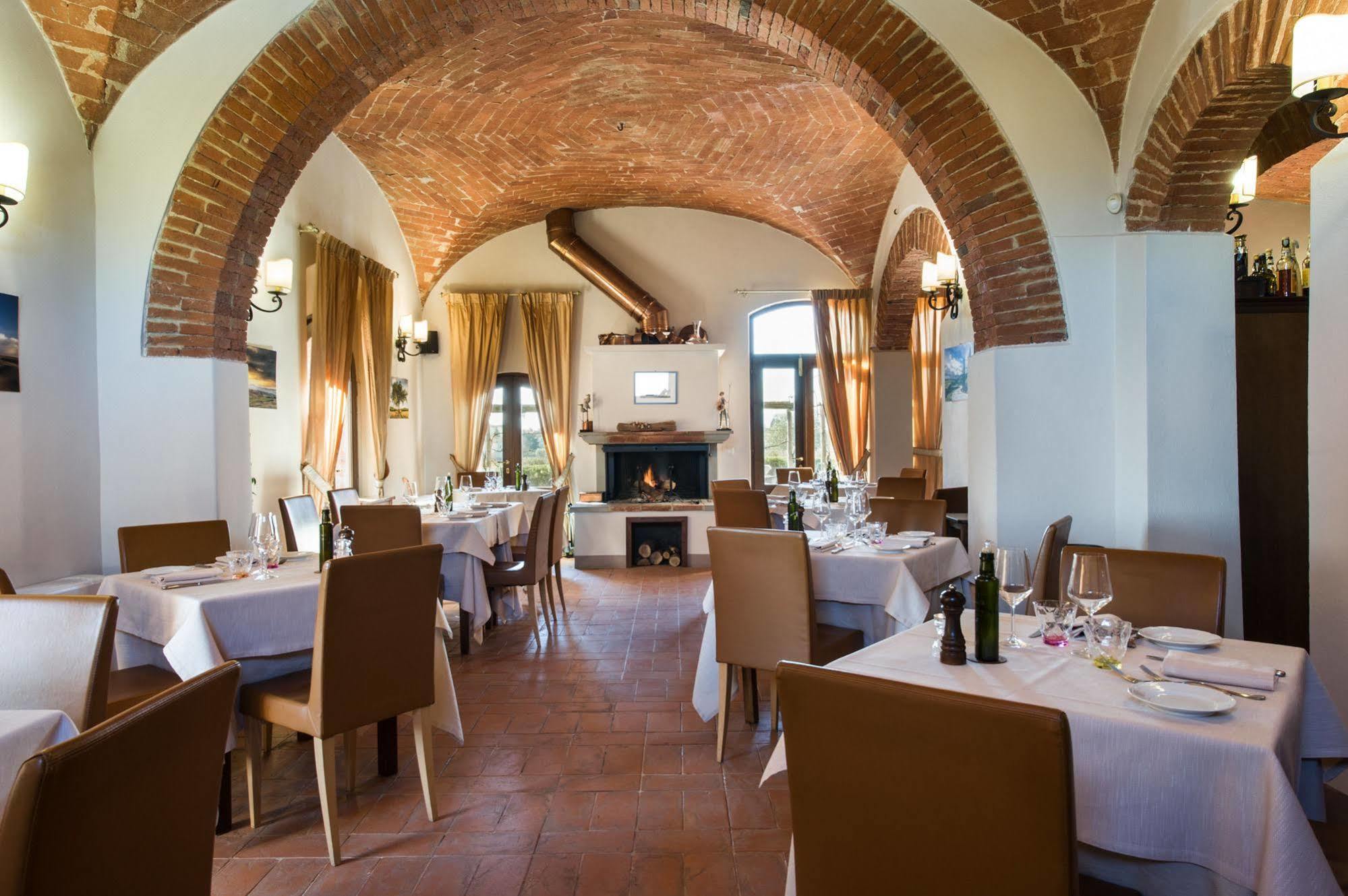 Relais La Leopoldina Hotell Bettolle Exteriör bild