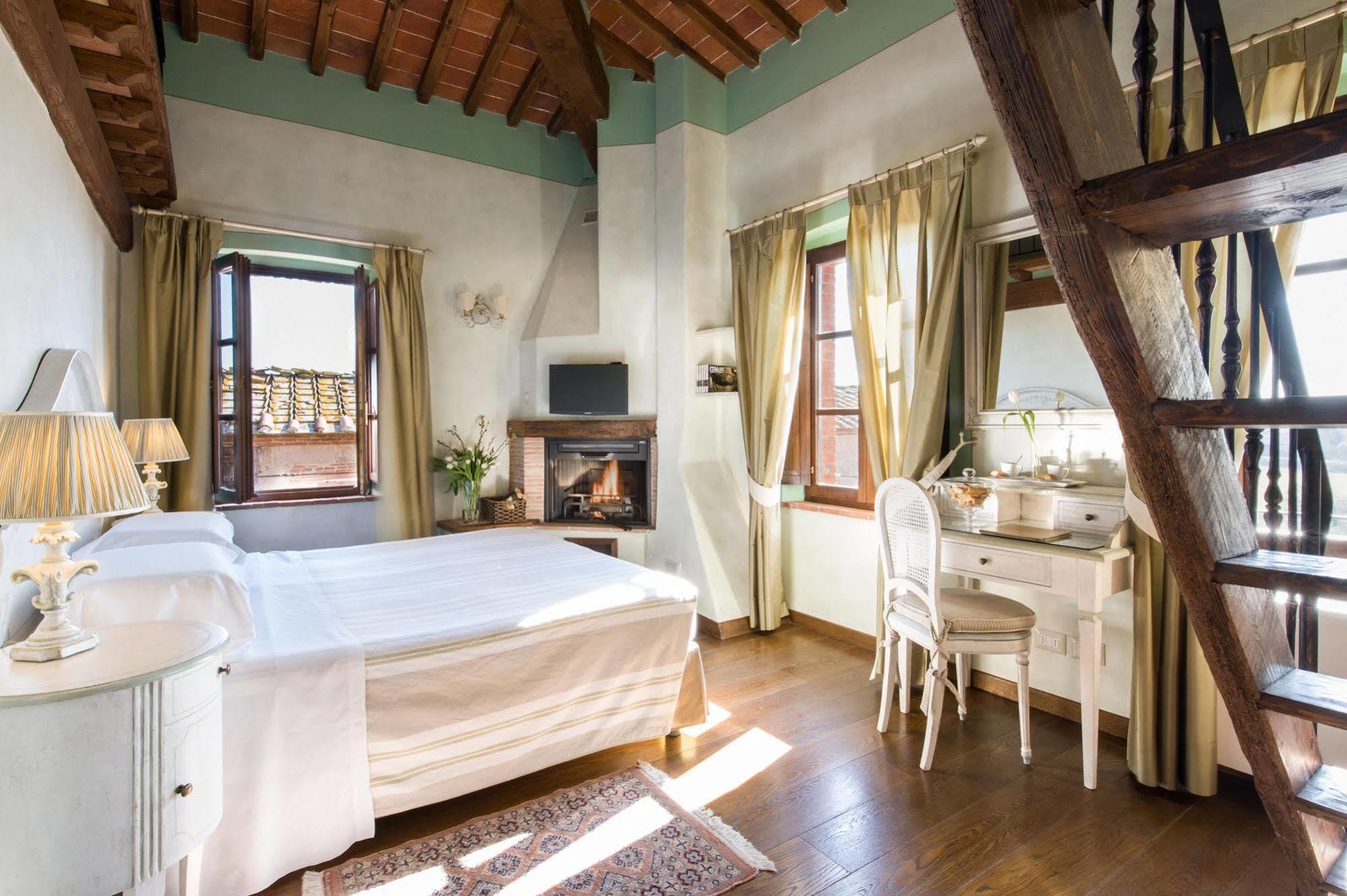 Relais La Leopoldina Hotell Bettolle Exteriör bild